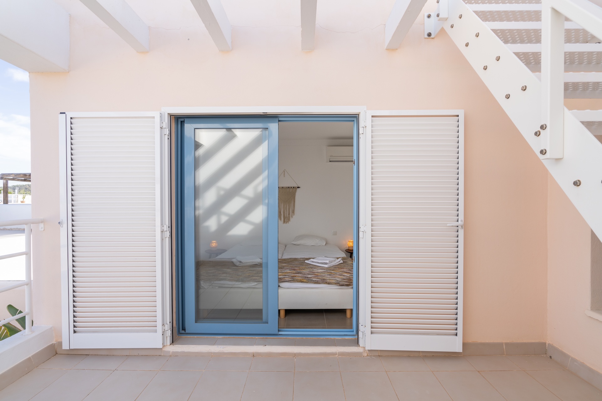 Resa Estates Ibiza sale ted koop Cala Tarida patio townhouse entrance patio.JPG